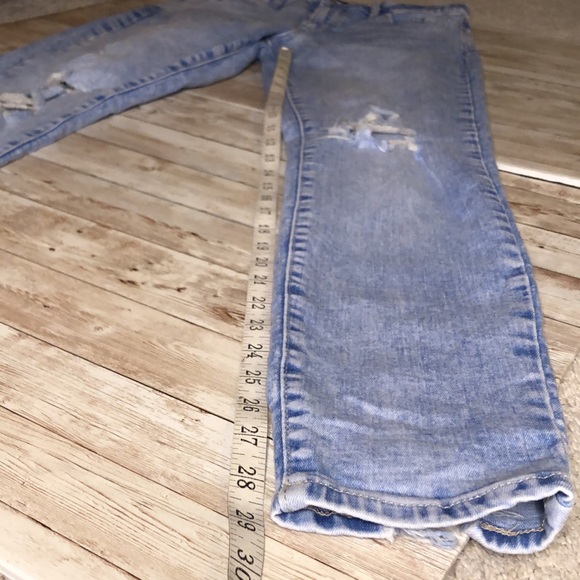 “Gap” light wash, stretch denim universal legging w/destruction- size 10/30long - Picture 12 of 16